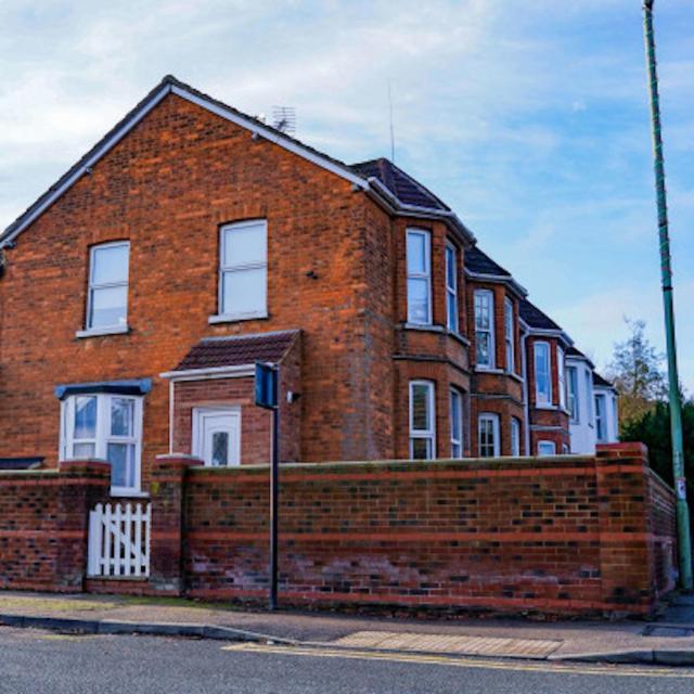 Bedford Rd Apartment Ideal For Hospital & Town Centre Kempston Экстерьер фото